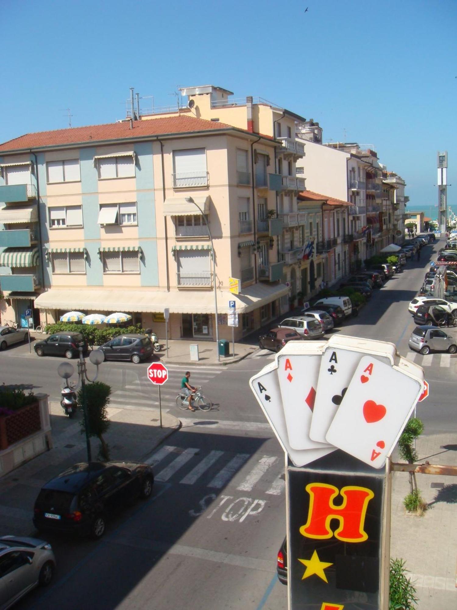 Hotel I 4 Assi Βιαρέτζιο Εξωτερικό φωτογραφία